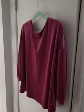 Mossimo Supply Co. Women's Magenta XXL Pullover Sweatshirt
